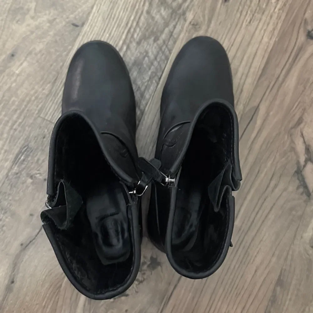 Tory Burch Christie Boots